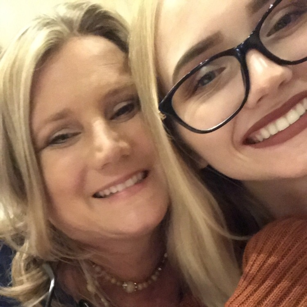 Meet your Posher, Lynelle